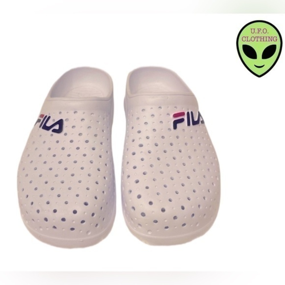 🆕 Fila Clogs